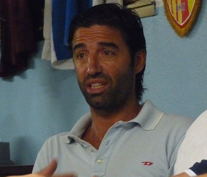 Maino Ernesto durante la presentazione