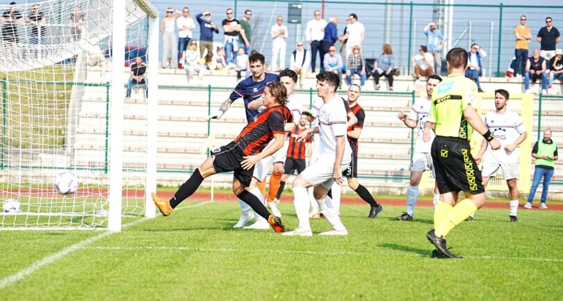 Arras per un soffio non trova il pari nel finale da azione di corner (foto di Lucio Benedetti Vallenari)